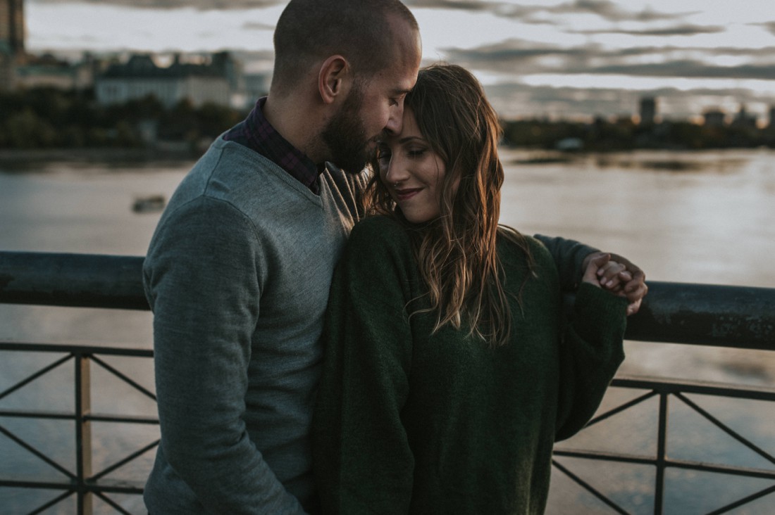 ellaphotography_outdoor_ottawa_engagement_session_5492.jpg