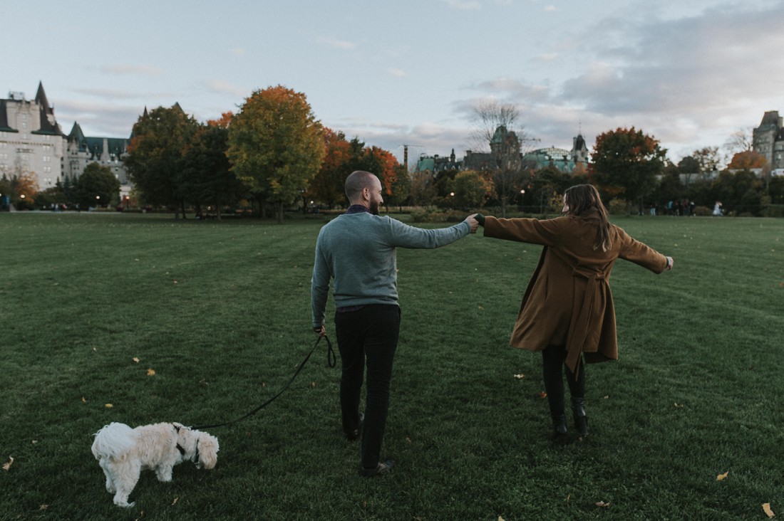 ellaphotography_outdoor_ottawa_engagement_session_5498.jpg