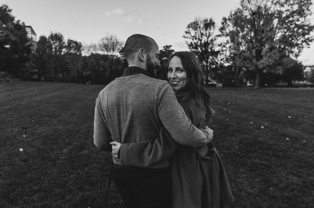 ellaphotography_outdoor_ottawa_engagement_session_5501.jpg