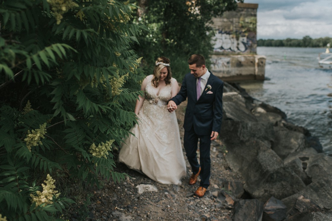 ellaphotography_outdoor_ottawa_engagement_session_5579.jpg