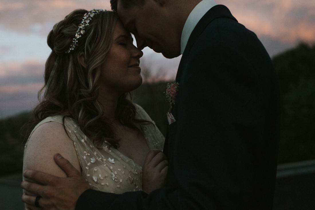 ellaphotography_outdoor_ottawa_engagement_session_5601.jpg