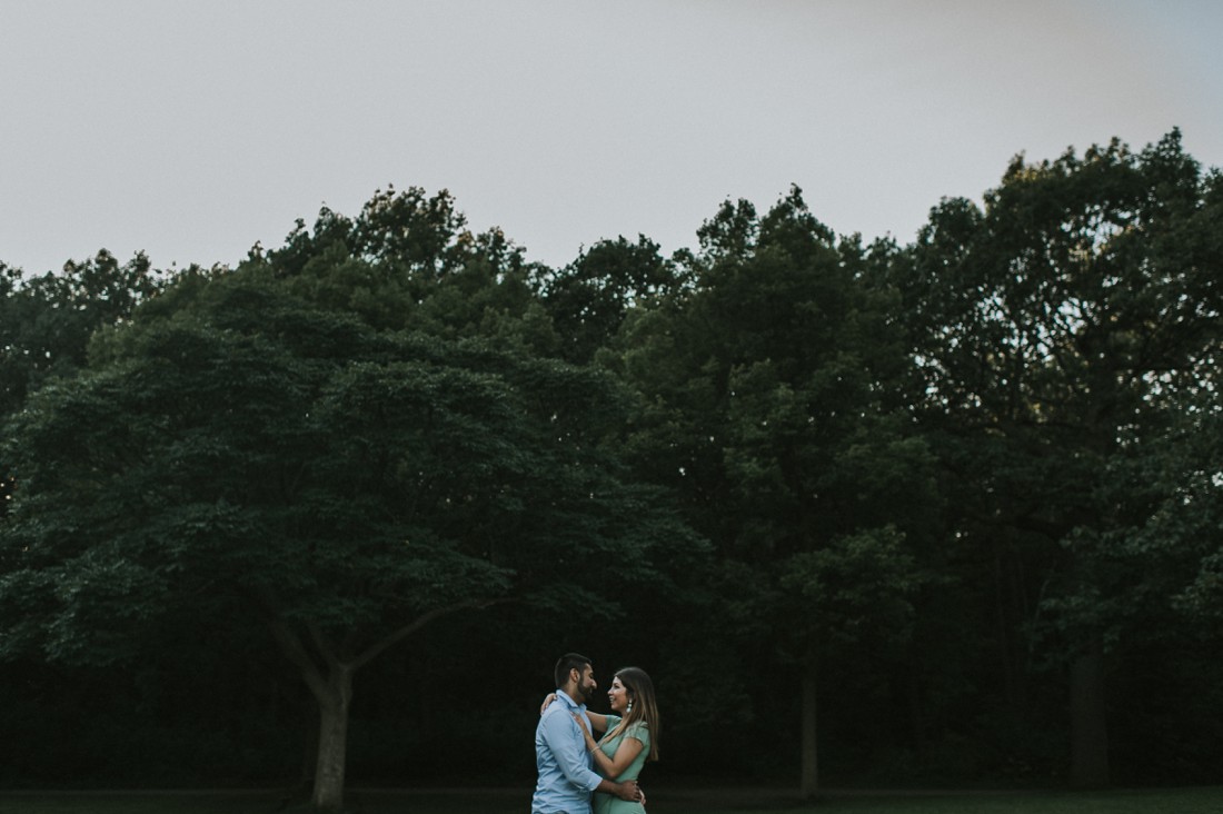 ellaphotography_outdoor_ottawa_engagement_session_5629.jpg