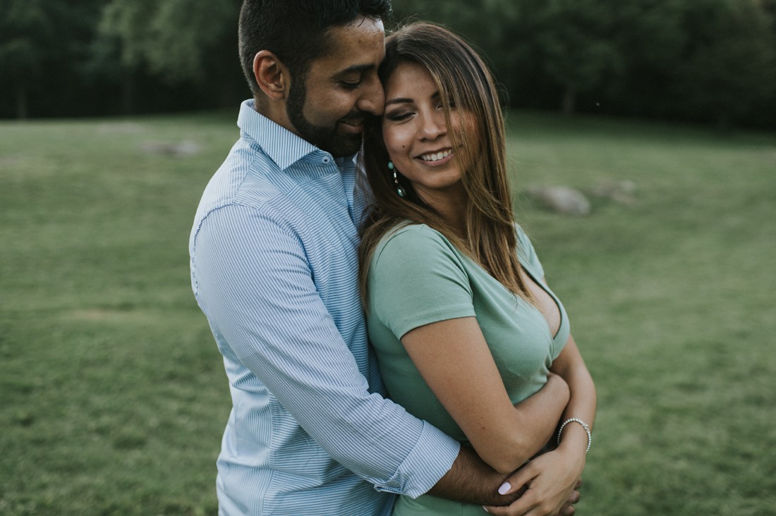 ellaphotography_outdoor_ottawa_engagement_session_5634.jpg