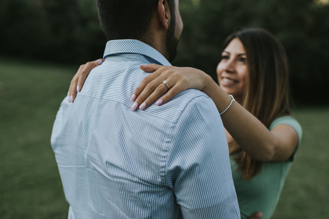 ellaphotography_outdoor_ottawa_engagement_session_5635.jpg