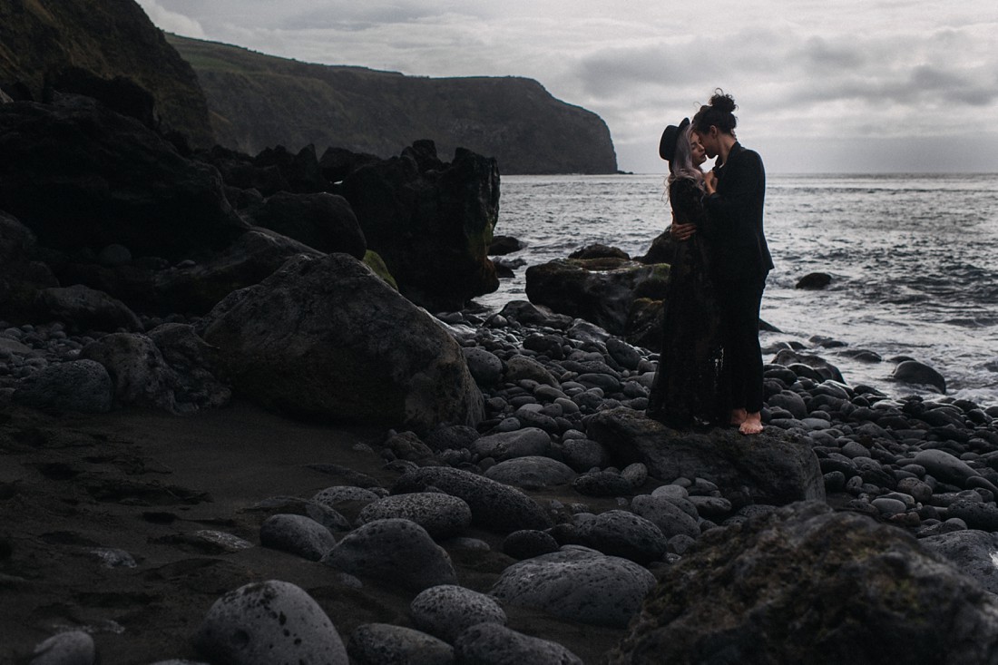 Portugal-Couple-Azores-EllaPhotography_0144.jpg